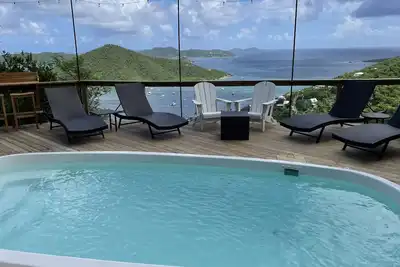 Image de Now with solar! ! Gorgeous Views From Every Room, Pool, Ac, Caribbean Breezes