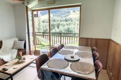Image de Charamant studio plus coin-nuit exposé sud avec balcon. Studio situé dans le Résidence \"Le Clos Des M