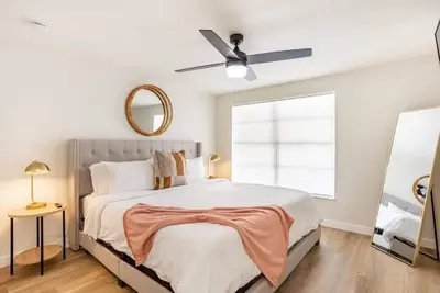 Image de Remodeled Vacation Home near the Beaches