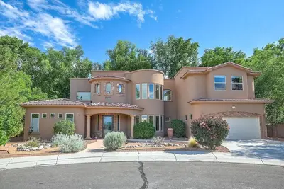 Image de Mid-century villa in Albuquerque