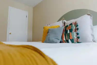 Image de Centrally Located 3br Overton Square Free Parking Yes Pets