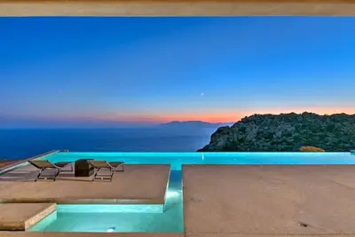 Image de Two Br Luxury Peaceful Mylo Villa with Living Room Close to Mylopotas Beach