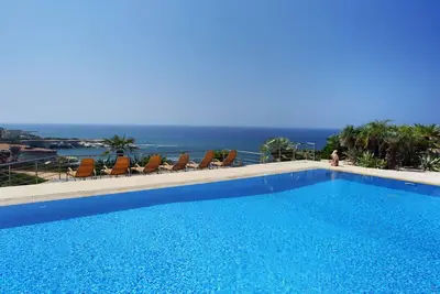 Image de Seafront Villa Paradise above Sea Caves