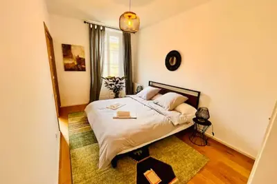 Image de Beautiful Apartment in City Center with full A/C