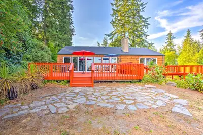 Image de 26 Mi to Mount Rainier, Game Room: Puyallup Oasis
