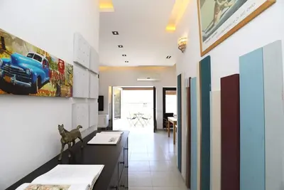 Prime location & Spacious 1 Br home in Tel Aviv Beach area