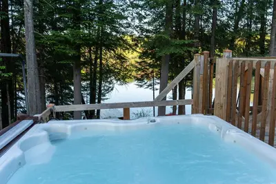 Image de Relax Sur le Lac bord de l’eau avec spa Citq258834