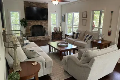 Image de Quiet Peaceful Lakefront Home on Lake Wedowee