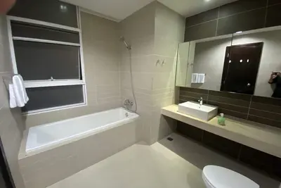 Image de Three bedroom apartment Right in the city center
