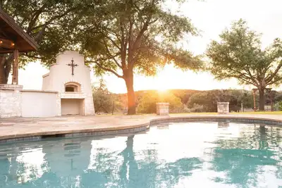 Luxury Ranch Retreat Pool, Sleeps 18