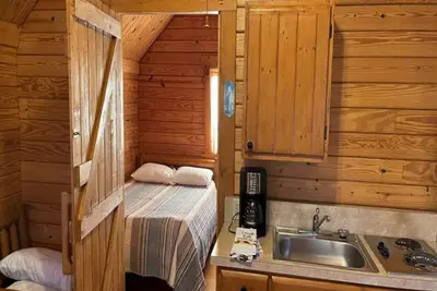 Image de Cozy cabin hideaway with kitchen