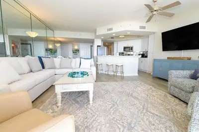 Image de Direct Gulf Views from the 5th Floor at St. Croix!