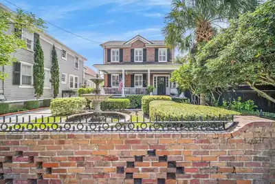 Image de Harleston Village Family Friendly Downtown Home