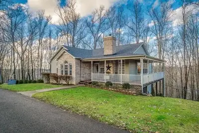 Image de Tn Mayberry Retreat - 3br \/ 2 Ba Home with Garage - Dead end road - privacy