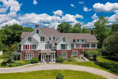 Image de Huge Private Vt Mansion: 15 bedrooms, 12 bath, Sleep 34! Yoga retreats, corporate offsites, Diy weddings, family reunions, Dogs welcome