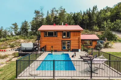 Image de La Maison du Bélier | avec spa et piscine chauffée.