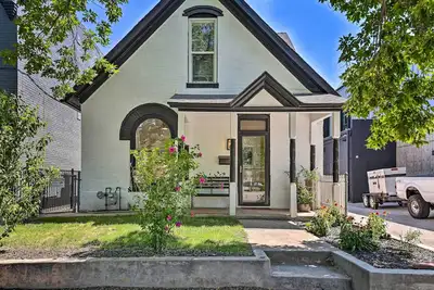 Image de Furnished Patio: Enchanting Denver Cottage!