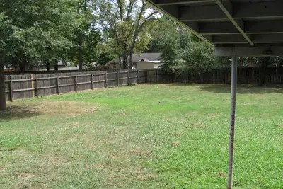 Image de Quiet neighborhood with covered patio & plenty of space for family and friends!