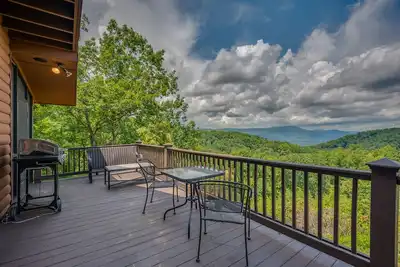 Saluda Mountain Escape: Pet-Friendly, Sleeps 4