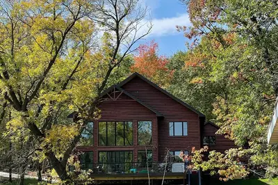 Image de Newly built lake home on Big Birch Lake