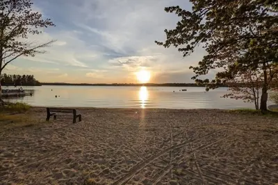 Image de Beautiful home with 150ft sandy beach and private boat launch on Big Sebago! ! ! ! !