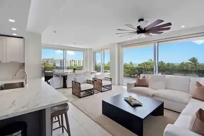 Luxury Oceanfront Penthouse Escape at O Condo 27 by Bocobay