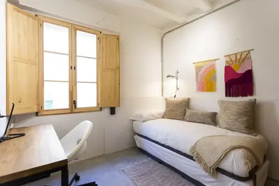 Image de Apartamento de 2 Habitaciones en Barrio Gótico