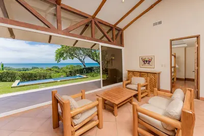 Image de Two Bedroom Villa - Flor Blanca