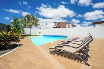 Image de Villa Perla - Trois Chambres Villa, Couchages 6