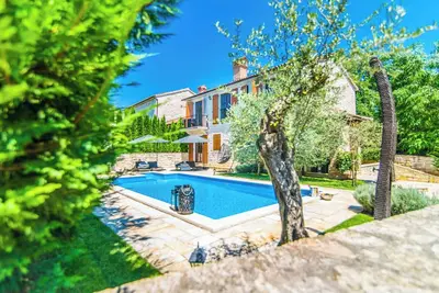 Image de Villa White Stone - Trois Chambres Villa, Couchages 6