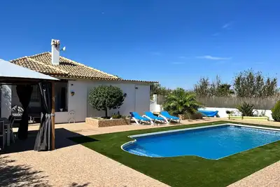 Image de Casa Arboleas - Maison de vacances ensoleillée avec piscine privée