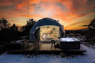 Image de Cabin | Geodome | Hot Tub | Fire Pit | Stargazing Pergola | Great Sand Dunes Np\n
