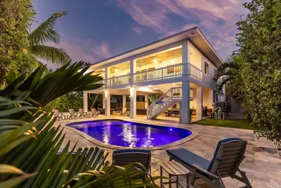 Image de Salty Stingray: private pool, dockage, short walk to Sombrero Beach