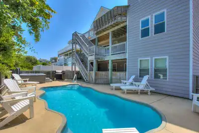 Image de Sweet Dreams: Pool, Hot Tub, 1-Min Walk Beach