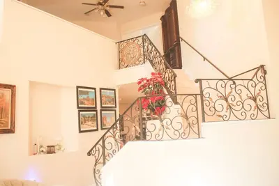 Image de Tranquil 4br/3ba private house w/ inviting yard perfect for any type of stay