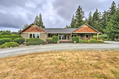 Image de Peaceful Ranch-Style Camano Home on 5 Acres!