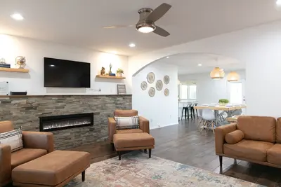 Image de Cozy 4-bedroom home with pool