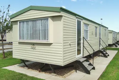 Comfortable caravan with one double and two twin.
