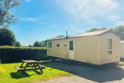 Image de 2 chambres à coucher à Tavistock