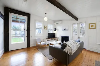 Image de Country Cottage in Brunswick