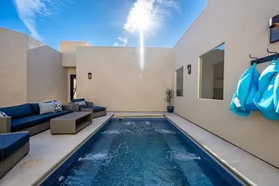 Image de Azure Abode: Soak, Stargaze & Enjoy the Desert