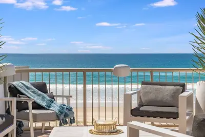 Image de Seacrest 9 - Absolute Beachfront Tugun - Linen Provided!