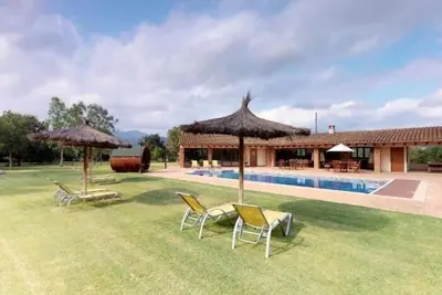 Image de Els Cirerers - Can Burgues