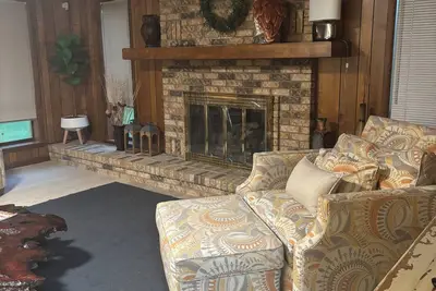 Image de Large 3 bedroom / 4 Beds / 2 Bath home very clean and spacious