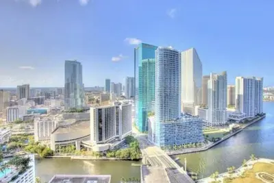 Luxury, Modern apartment in the heart of Brickell