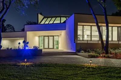 Image de 8000sf Mansion/Heated Pool/Game Room