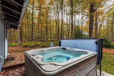 Image de Red Roof Bungalow | Hot Tub Fire Pit Dog Friendly