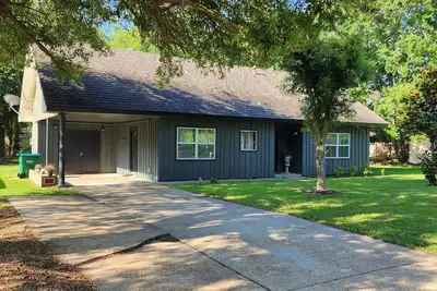 Image de Clean, Spacious, 3br 2ba, Handicap Access