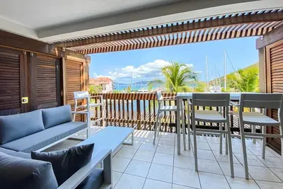 Image de Sea Haven Villa - Renovated modern, 2-story, oceanfront at Sapphire Beach Resort