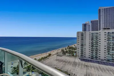 Image de Beautiful 1 /1  Beach View 14 floor
